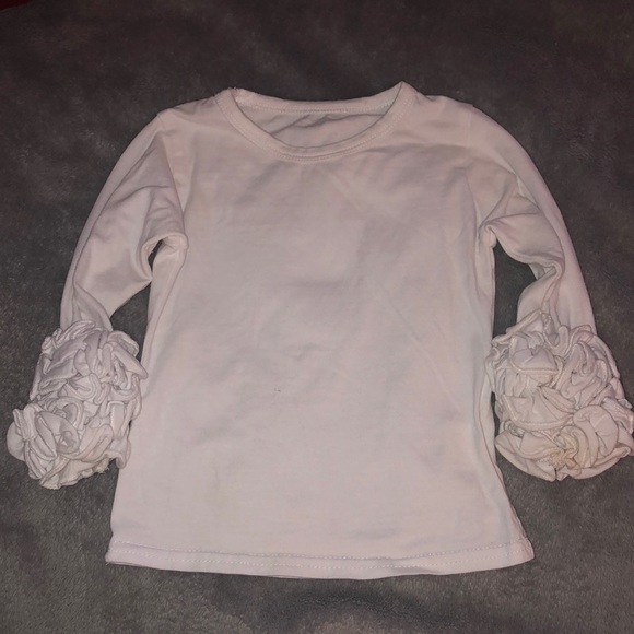 Other - White Infants Top W/Ruffled Long Sleeves. 9M